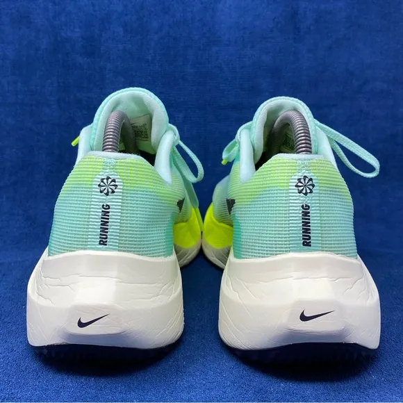 Nike Zoom Fly 5 Road Mens Size 9.5 Running Shoes Athletic Sneakers DM8968-300