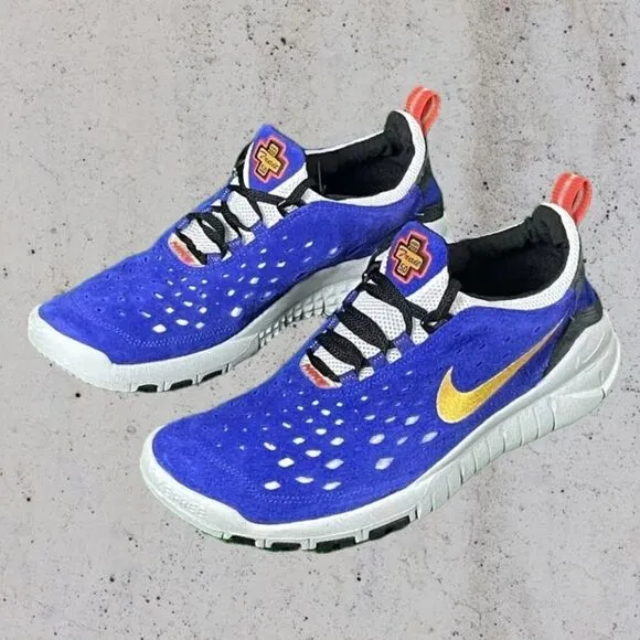 NIKE Free Run Trail Boys Running Shoes Blue Size 4