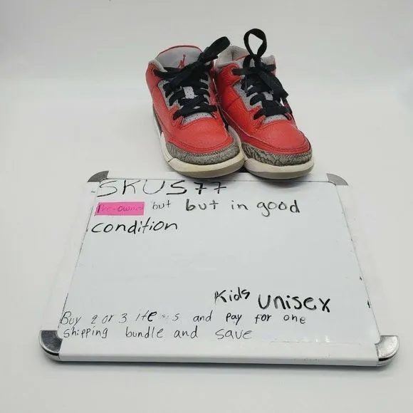 Nike Unisex Kids Low Top Athletic Shoes Size 11C