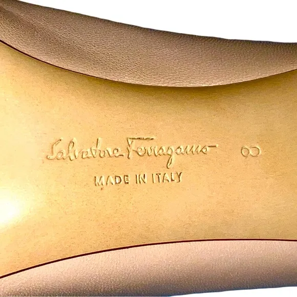 NWOB SALVATORE FERRAGAMO HIGH HEEL LEATHER SHOES IN BEIGE