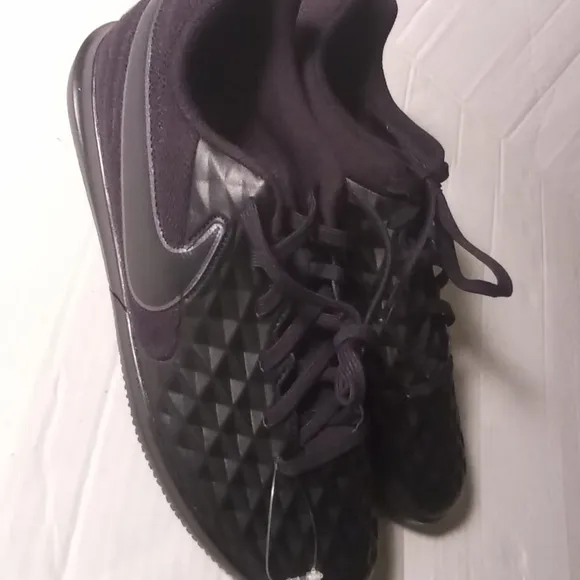 NWOT Nike Tiempo Legend 8 Pro TF