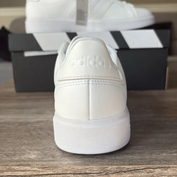 NWT Adidas Grand Court 2.0 Men's Shoes - GW9197