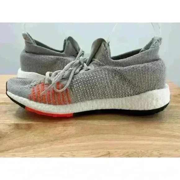NWT Adidas PulseBoost HD Running Sneakers Ws Sz 8 Gray &amp; Coral Athletic Training