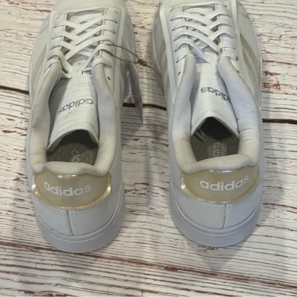 NWT Adidas Women’s Grand Court Alpha Sneakers in White/Irridescent Sz 11