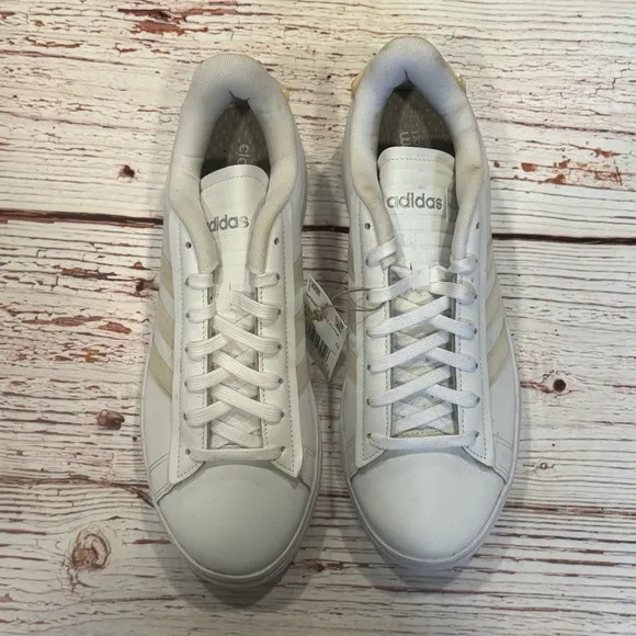 NWT Adidas Women’s Grand Court Alpha Sneakers in White/Irridescent Sz 11