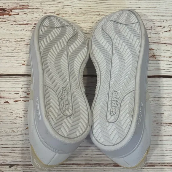 NWT Adidas Women’s Grand Court Alpha Sneakers in White/Irridescent Sz 11