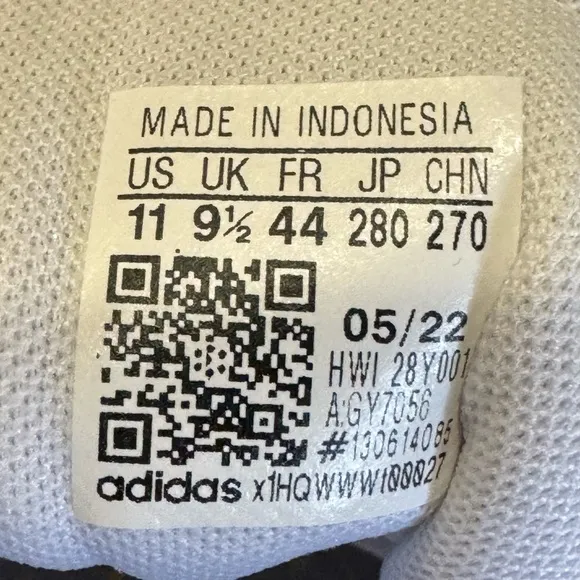 NWT Adidas Women’s Grand Court Alpha Sneakers in White/Irridescent Sz 11