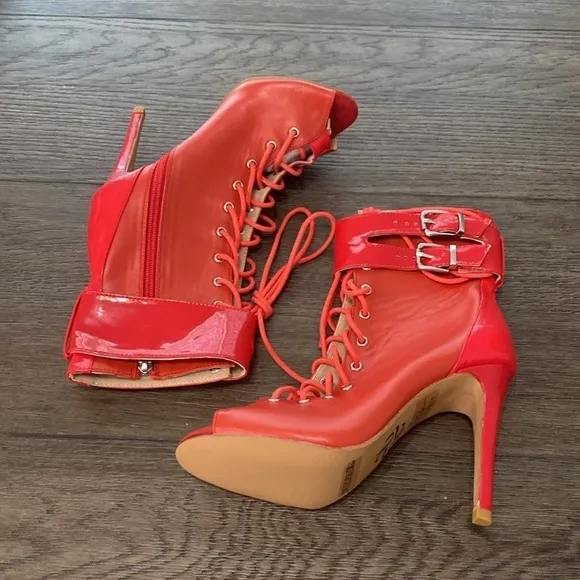 NWT BURJU Under The Influence Open Toe Lace Up Buckle Ankle Boots | Red 8 1/2 /9