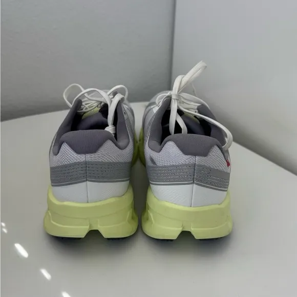 NWT Cloudgo Road-Running Shoes - Women's size 8.5