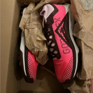 NWT Gortex React Nike Pegasus Trail Shoes Size 8