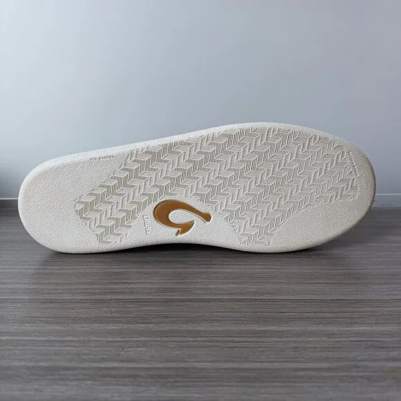 OluKai Men's Punini Sneakers Shoes $140 in Navy/Bamboo