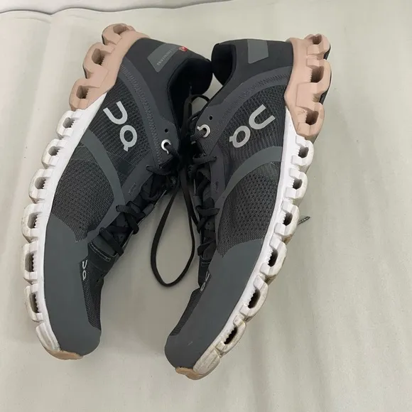 On Cloudflow Tech Running Shoes Rock/Rose Women's 7.5 Performance Wear Active