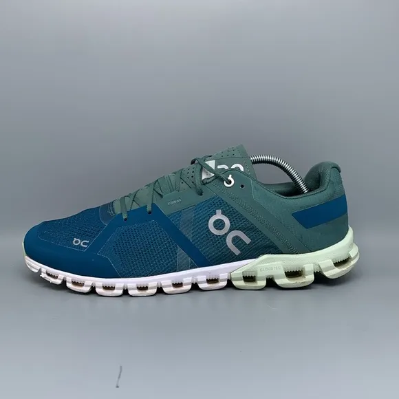 On Clouflow Blue Road Running Shoes Men's Sz 10.5