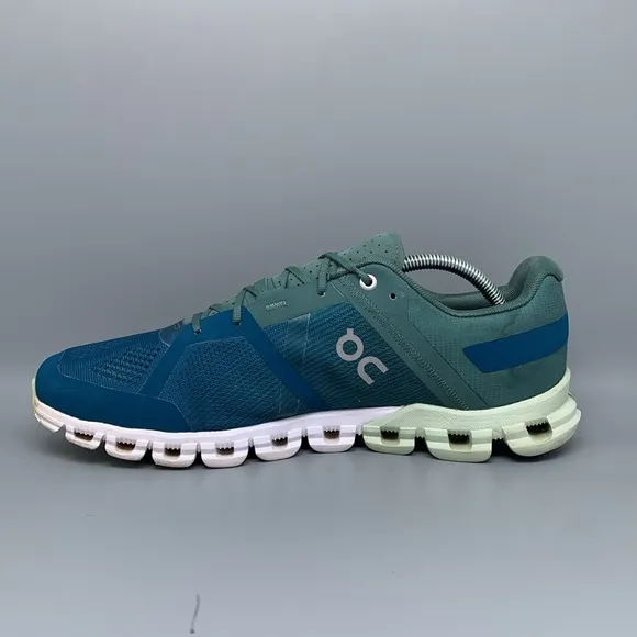 On Clouflow Blue Road Running Shoes Men's Sz 10.5