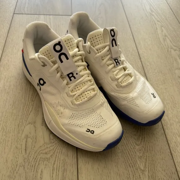 On Men's The Roger Clubhouse Pro Tennis Shoes