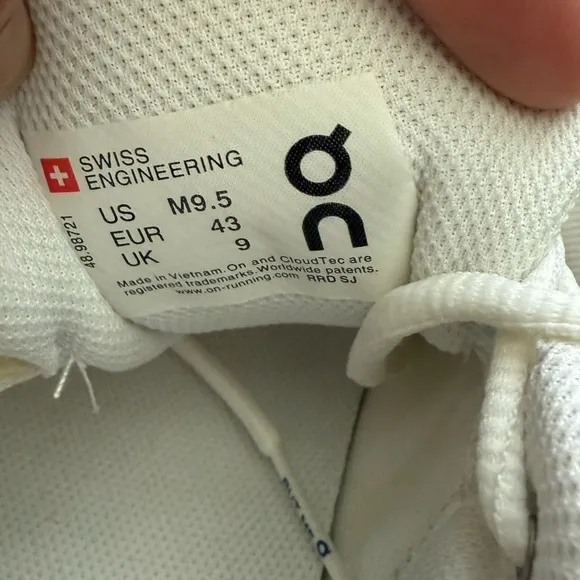 On Men's The Roger Clubhouse Pro Tennis Shoes