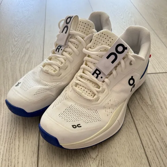 On Men's The Roger Clubhouse Pro Tennis Shoes