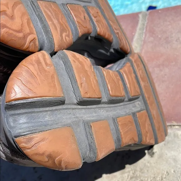 On Running Cloudaway Gray and Brown Athletic Shoes with Quick-Lace System