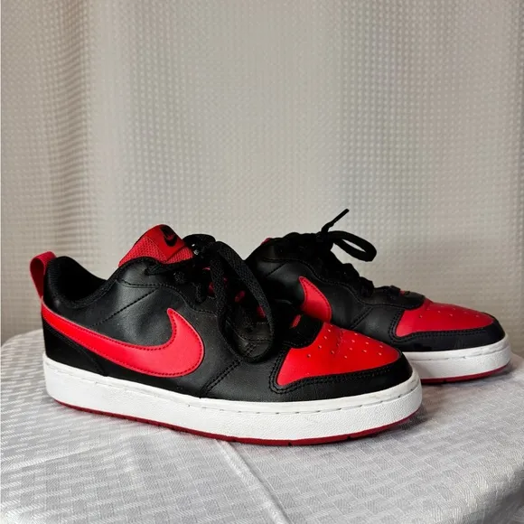 Pre-Owned Nike 6Y Big Kids Tennis Shoes Black Red Retro