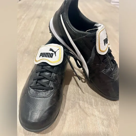 PUMA King Top TT Men’s Soccer Shoes - size 7