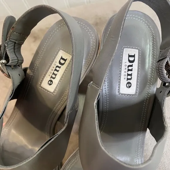 Rare Dune London Chunky Sandal Heels - Designer Statement, Size 39 (US 8) 🌈✨