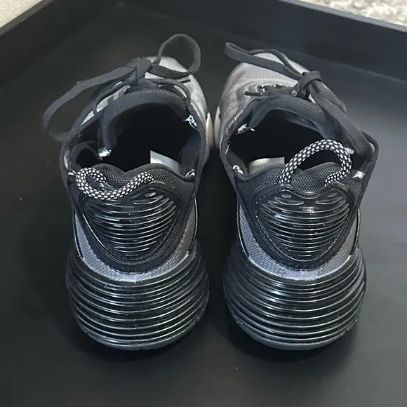 RARE NIKE Air Max 2090 Black Wolf Gray  White Women’s 7.5 - 8 Shoes Sneakers