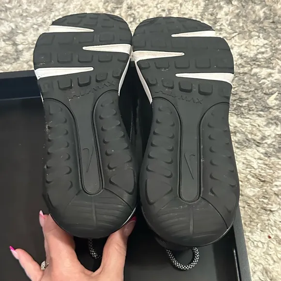 RARE NIKE Air Max 2090 Black Wolf Gray  White Women’s 7.5 - 8 Shoes Sneakers