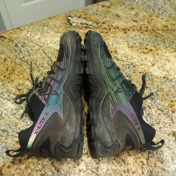Rare SIS X Lite II Turf Shoes - ChameleonMen's Running Size 9 CHANGES COLORS