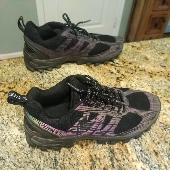 Rare SIS X Lite II Turf Shoes - ChameleonMen's Running Size 9 CHANGES COLORS
