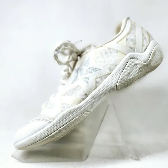 Rebel Ruthless Athletic Cheer Shoes White Size 5.5
