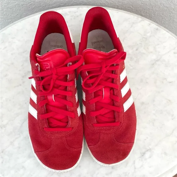 Red Adidas Gazelle Low Indoor Soccer Shoes Sneakers Ortholite Soles