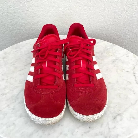 Red Adidas Gazelle Low Indoor Soccer Shoes Sneakers Ortholite Soles