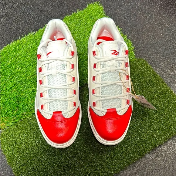 Reebok Question Low Golf Shoes NWT