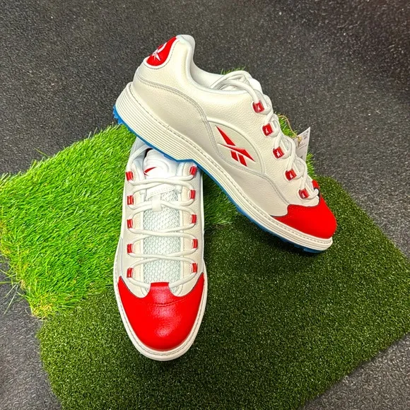 Reebok Question Low Golf Shoes NWT