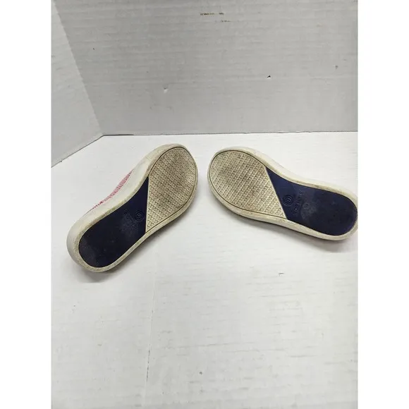 Rothy's Kids sneaker Size 10 Flamingo