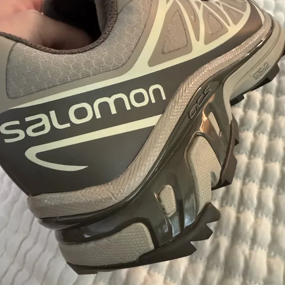 Salomon Vintage Khaki Trail Shoes xt-6 Gore-tex