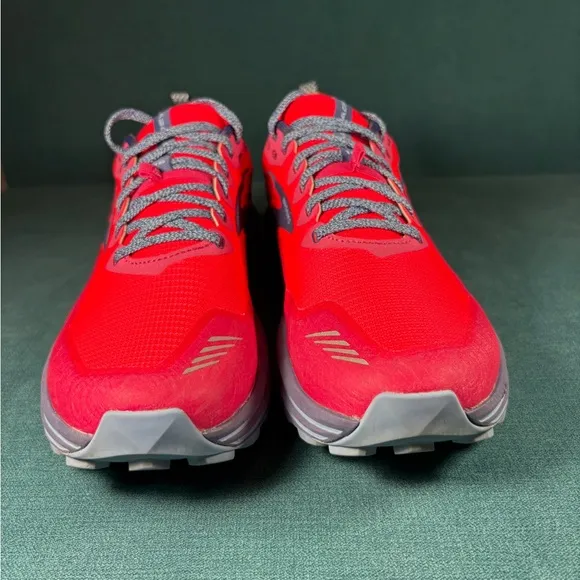 Size 10.5 - Women’s Brooks Cascadia Trail shoes