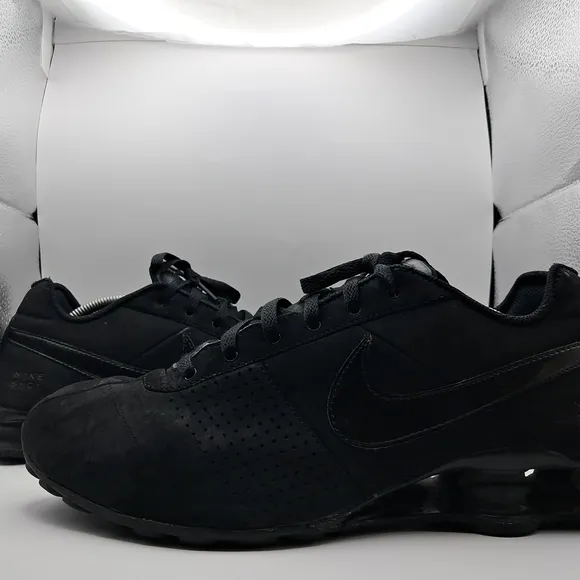Size - 11 Nike Shox Deliver 'Triple Black' - (317547-034)
