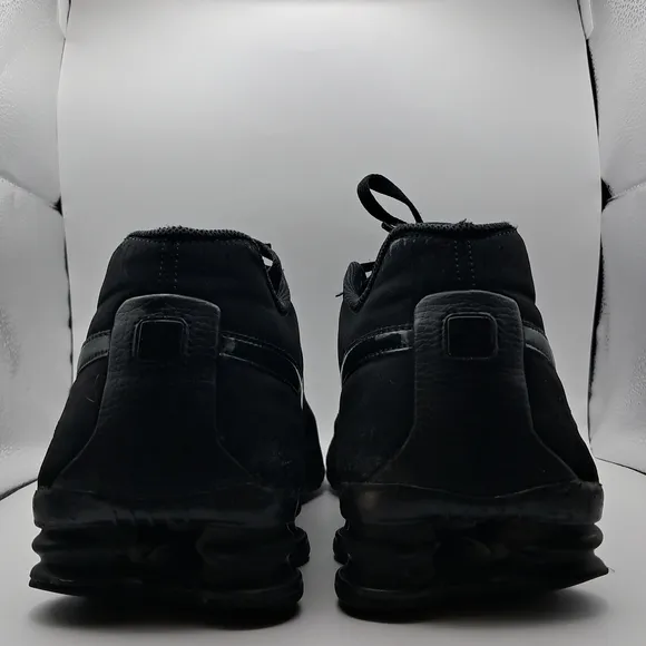 Size - 11 Nike Shox Deliver 'Triple Black' - (317547-034)