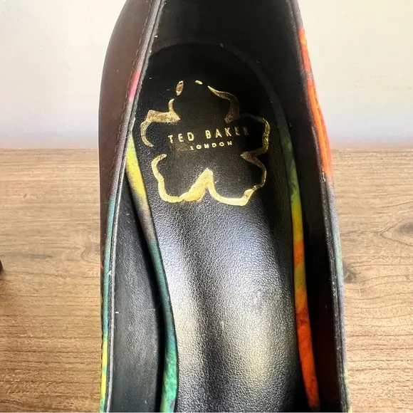 Ted Baker Ryoh Art Print Bow Court Women's Shoe Size 7.5 SKU#241224