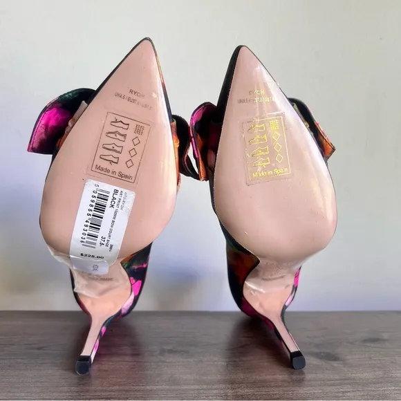 Ted Baker Ryoh Art Print Bow Court Women's Shoe Size 7.5 SKU#241224