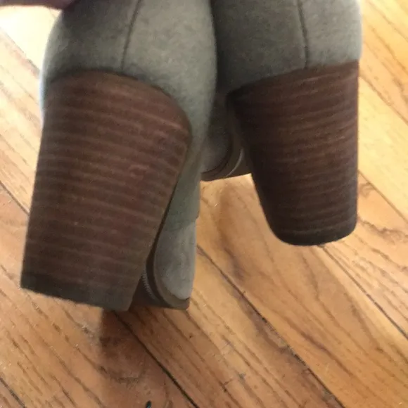 TOMS 8.5 lace up LUNATA TAUPE TAN HEEL ANKLE BOOTIES Boots shoes