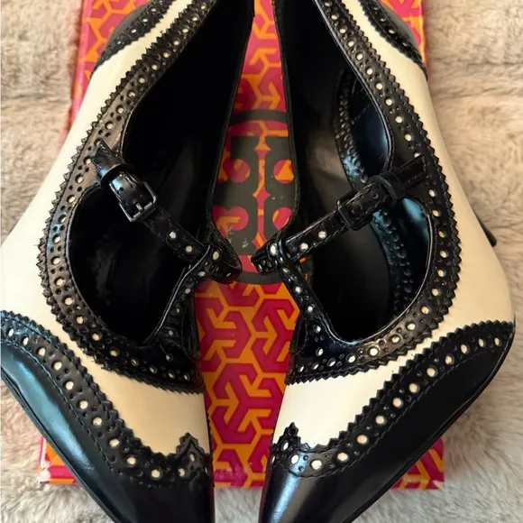 Tory Burch Black and White Women's Shoes