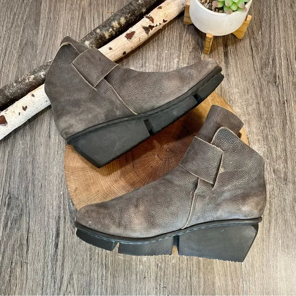 *TRIPPEN | &quot;ACE&quot; Ankle Boots in Taupe Nubuck Size 40/9