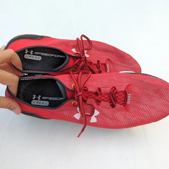 UNDER ARMOUR Charged Speedfoam Gemini men's red lace-up trail running shoes