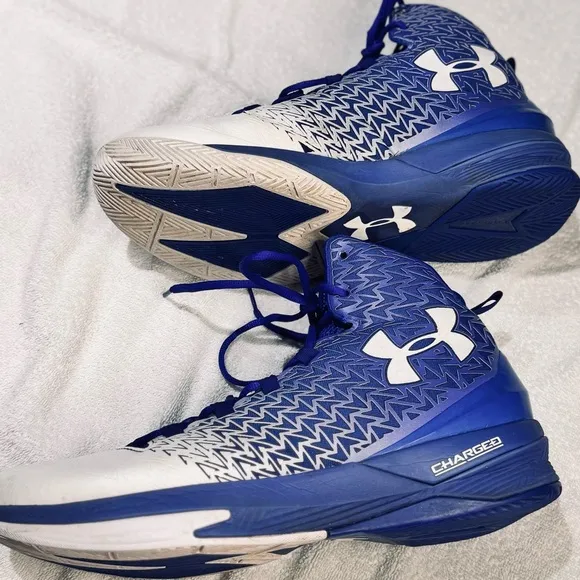 Under Armour Men’s Clutchfit Drive 3 Basketball Shoes Size 13 Blue/White