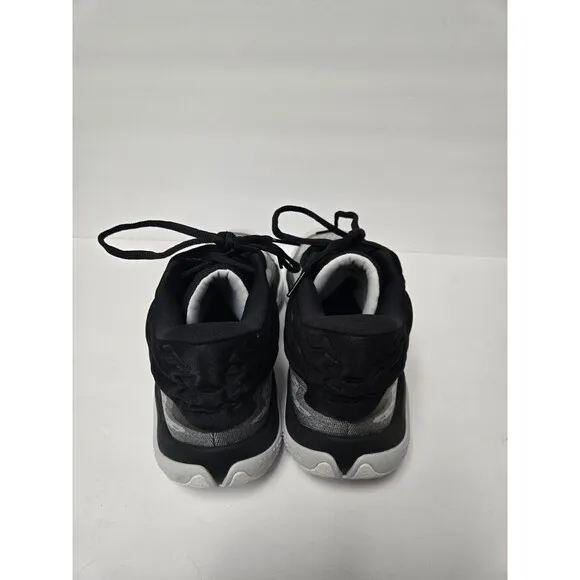 Under Armour Men's Spawn 7 Size 11 Basketball Shoes Black/White/Metallic Silver
