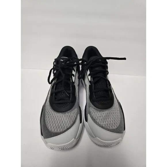 Under Armour Men's Spawn 7 Size 11 Basketball Shoes Black/White/Metallic Silver