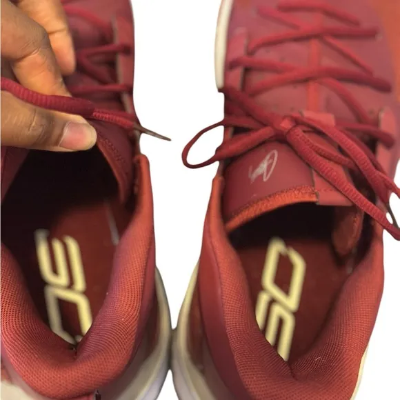 Under Armour Team Curry Unisex Red Athletic Shoes Men’s Size 14 Women’s 15.5