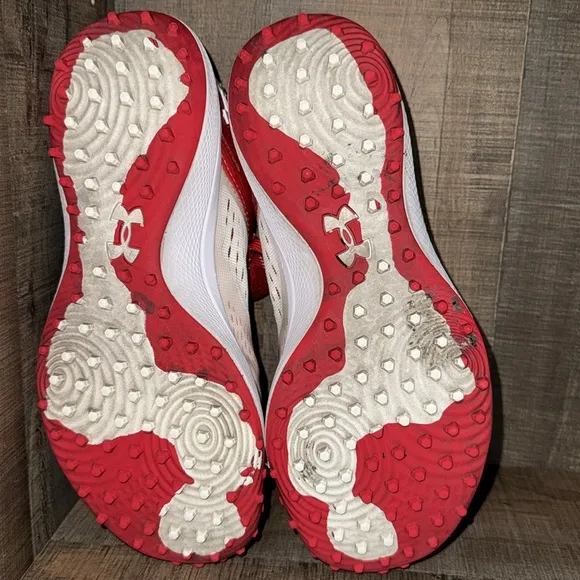 UNDER ARMOUR turf Shoes-size 7